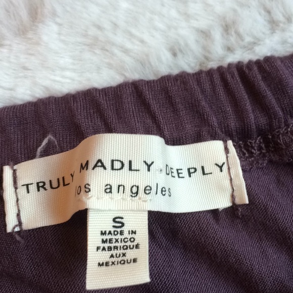 🖥CYBER MONDAY🖥 {UO} deep purple flowy off shoulder top - Picture 5 of 5